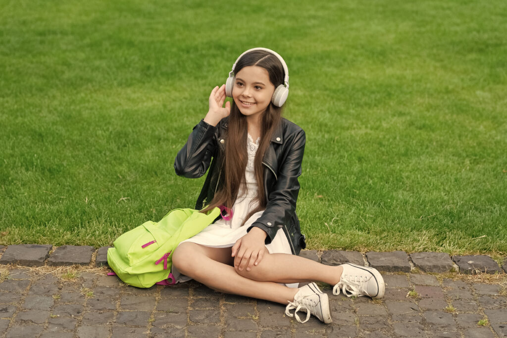 Best podcast to learn Mandarin,Chinese podcast app,Chinese podcast with transcript,I Love Learning Chinese podcast,Best Chinese podcasts Spotify,Free Chinese podcasts for beginners,Advanced Chinese podcast,Slow Chinese Podcast,Learn Chinese podcast spotify,Best Chinese podcasts for intermediate,Podcast in Chinese google translate,Learning Chinese Through Stories,Learn Taiwanese Mandarin podcast