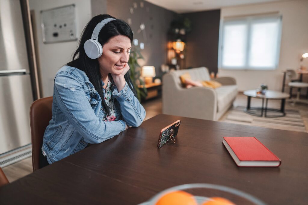 Best podcast to learn Mandarin,Chinese podcast app,Chinese podcast with transcript,I Love Learning Chinese podcast,Best Chinese podcasts Spotify,Free Chinese podcasts for beginners,Advanced Chinese podcast,Slow Chinese Podcast,Learn Chinese podcast spotify,Best Chinese podcasts for intermediate,Podcast in Chinese google translate,Learning Chinese Through Stories,Learn Taiwanese Mandarin podcast